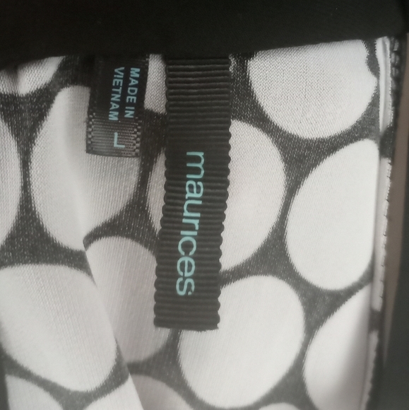 Maurices Top Size‎ L - Picture 3 of 4